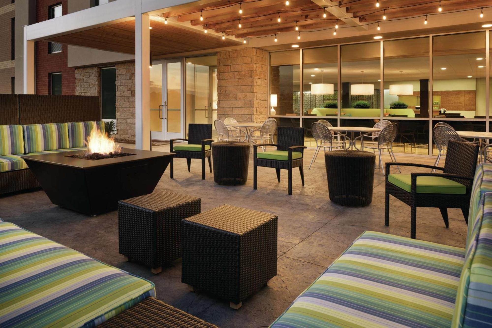 Home2 Suites By Hilton Iowa City Coralville Ngoại thất bức ảnh