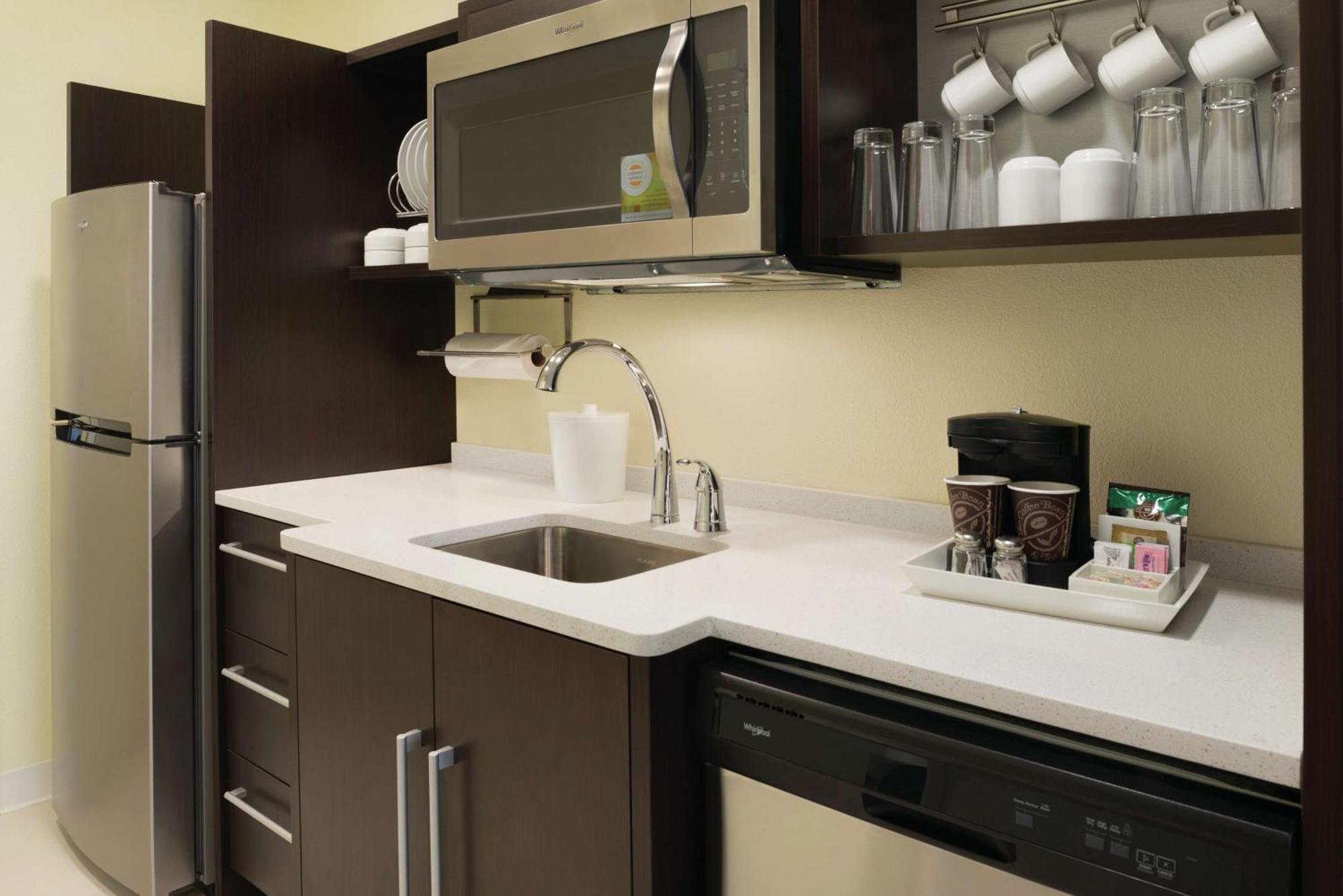 Home2 Suites By Hilton Iowa City Coralville Ngoại thất bức ảnh